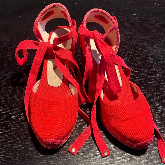 Stuart Witezman red wedge espadrilles. Good used condition. Size 8. - Picture 2 of 8